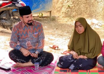 Al-Farlaky Melayat ke Rumah Korban Kecelakaan di Buket Pala