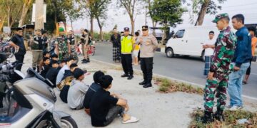 Bubarkan Balap Liar, Polisi dan Instansi Terkait serta Warga Lakukan Patroli Bersama