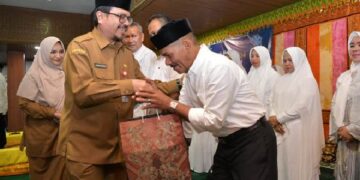 Pj Sekda Minta ASN yang Berhaji Doakan Kemakmuran dan Kesejahteraan Aceh