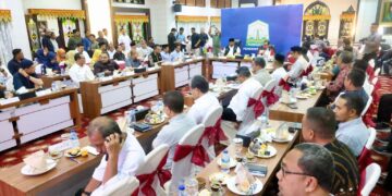 Pj Gubernur Aceh Safrizal Pimpin Rapat Persiapan PON XXI 2024 dengan Kepala SKPA