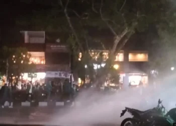 Kericuhan Pecah Dalam Aksi Unjuk Rasa Mahasiswa Di DPR Aceh