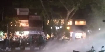 Kericuhan Pecah Dalam Aksi Unjuk Rasa Mahasiswa Di DPR Aceh