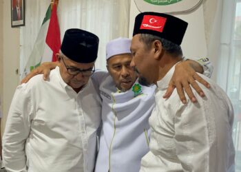 Pasangan Calon Gubernur Aceh Bustami Hamzah-Fadhil Rahmi Tidak Memenuhi Syarat untuk Pilkada 2024