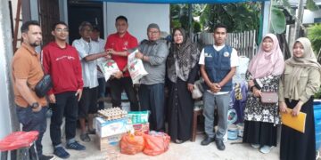 Dinsos Banda Aceh Salurkan Bantuan Masa Panik bagi Warga Terdampak Angin Kencang