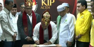 Bustami-Syech Fadhil Tidak Memenuhi Syarat Ikut Pilgub Aceh