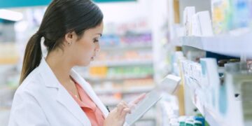 Asisten Apoteker: Tanggung Jawab, Keterampilan, dan Dampaknya dalam Dunia Kesehatan