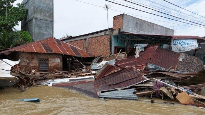 kondisi rumah yang di akibatkan oleh banjir di aceh tamiang