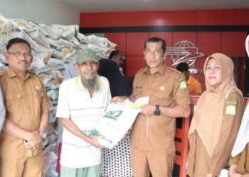 4.113 KPM Seulimuem Terima Bantuan Beras dari Pemerintah