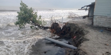 Sejumlah Rumah Warga di Lhokseumawe Rusak Dihantam Abrasi