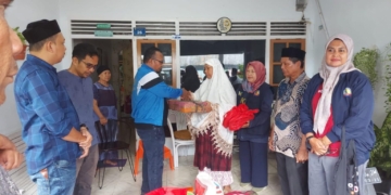 Pemko Serahkan Bantuan Masa Panik untuk Korban Kebakaran di Seutui