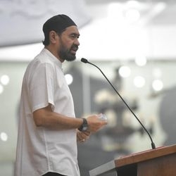 Gubernur Aceh Instruksikan ASN dan Siswa Salat Berjamaah dan Mengaji