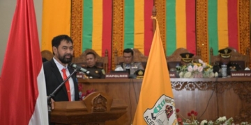 Lantik Bupati dan Wakil Bupati Aceh Barat, Mualem: Tidak Ada Sekat Antara Gubernur dan Bupati