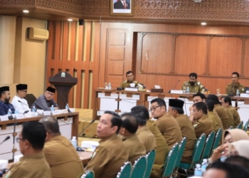 Mualem Luncurkan Aplikasi e-Proposal BRA untuk Mempermudah Penyaluran Bantuan Korban Konflik