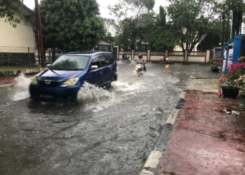 Hujan Deras di Banda Aceh Sebabkan Genangan di Jalan Imam Bonjol dan KH Ahmad Dahlan