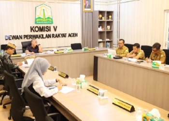 Dinsos Aceh Dan Komisi V Gelar Rapat LKPJ, Kadis Sampaikan Program Pengentasan Kemiskinan