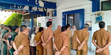 Pimpin Apel Perdana Pasca Lebaran, Plt Camat Kuta Alam Apresiasi Kehadiran Pegawai