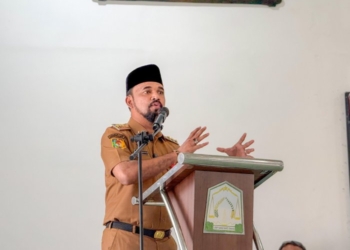 Bupati Al-Farlaky Pastikan 5 Nelayan Aceh Timur yang Terdampar di Aru Segera Dipulangkan