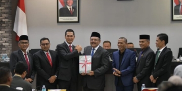 DPRA Terima Nota Keuangan dan Rancangan Qanun APBA 2026 dari Pemerintah Aceh