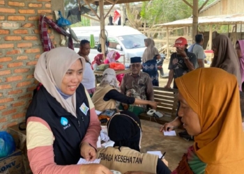 Tim EMT Terpadu Dinkes Aceh Layani ratusan Warga Terdampak Bencana di Langkahan Aceh Utara