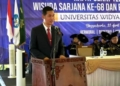 Sekda Aceh Tekankan Wirausaha dan Integritas di Wisuda UWM