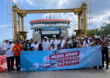 Sekda Aceh Tinjau Mudik Gratis Sabang, Sapa Penumpang KMP Aceh Hebat 2