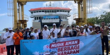 Sekda Aceh Tinjau Mudik Gratis Sabang, Sapa Penumpang KMP Aceh Hebat 2