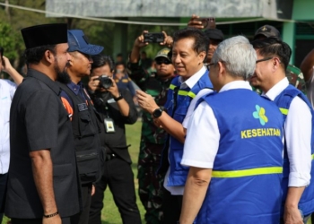 Bupati Al-Farlaky Dampingi Menkes Resmikan Puskesmas Lokop