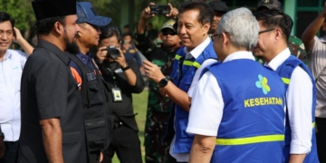 Bupati Al-Farlaky Dampingi Menkes Resmikan Puskesmas Lokop