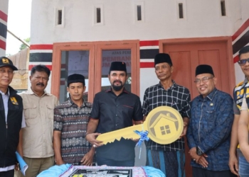 Bupati Aceh Timur Resmikan Rumah Layak Huni di Pereulak Barat