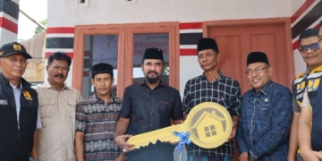 Bupati Aceh Timur Resmikan Rumah Layak Huni di Pereulak Barat