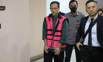 Nadiem Divonis 10 Tahun Penjara