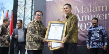 Sekda Aceh Raih Anugerah Tokoh Inspiratif Nasional 2026