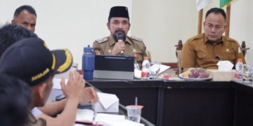 Bupati Al-Farlaky Percepat Pembangunan Huntap Serba Jadi