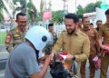 Aceh Barat Bagikan 2.200 Bendera Merah Putih